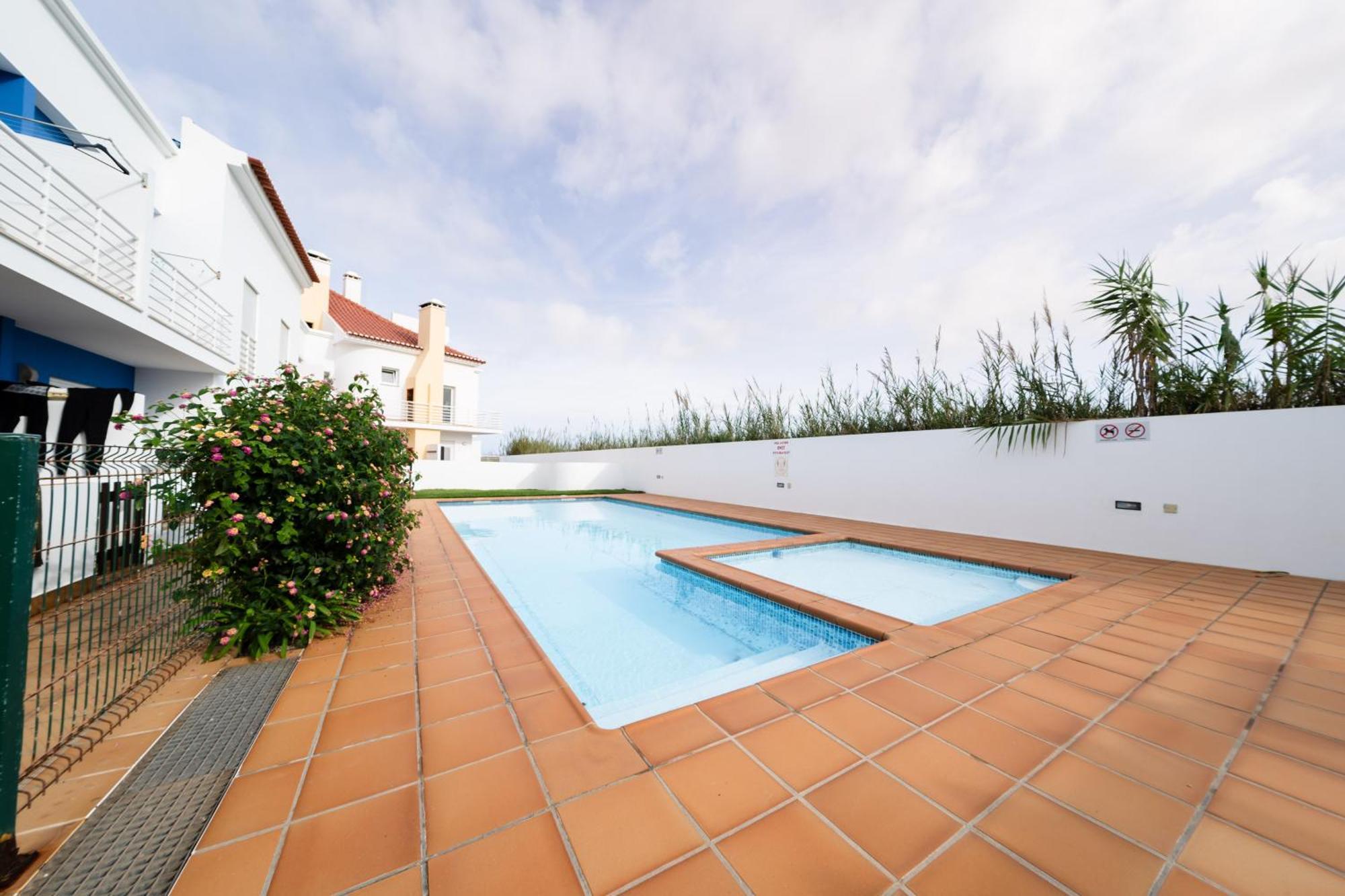 Paradise Apartments Baleal Exterior photo